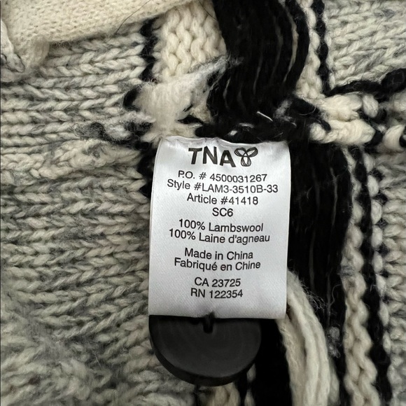 Aritzia TNA Northwest Sweater - Picture 7 of 8